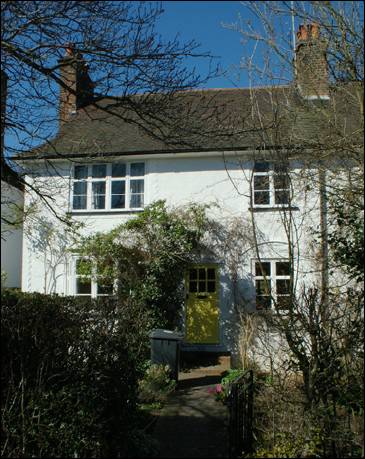 05 Hogarth Hill a